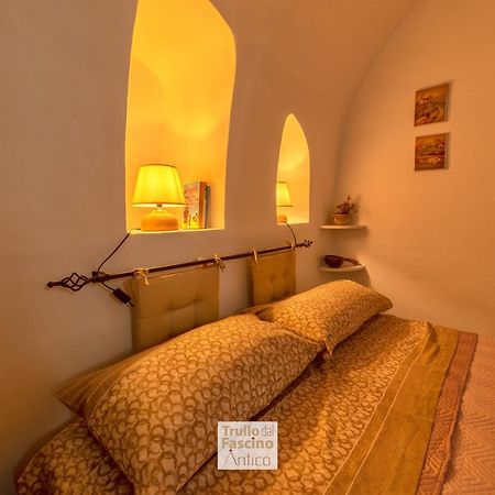 Вилла Trullo Dal Fascino Antico Локоротондо Экстерьер фото
